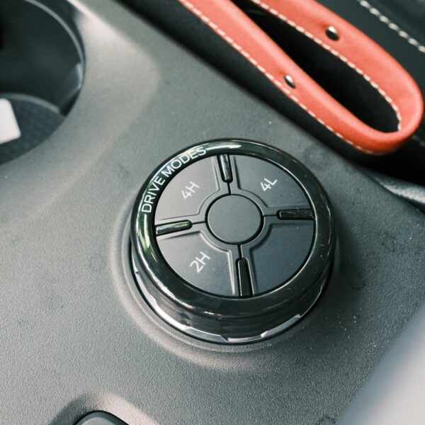 Loose Wheel Nut Indicator & Dust Caps